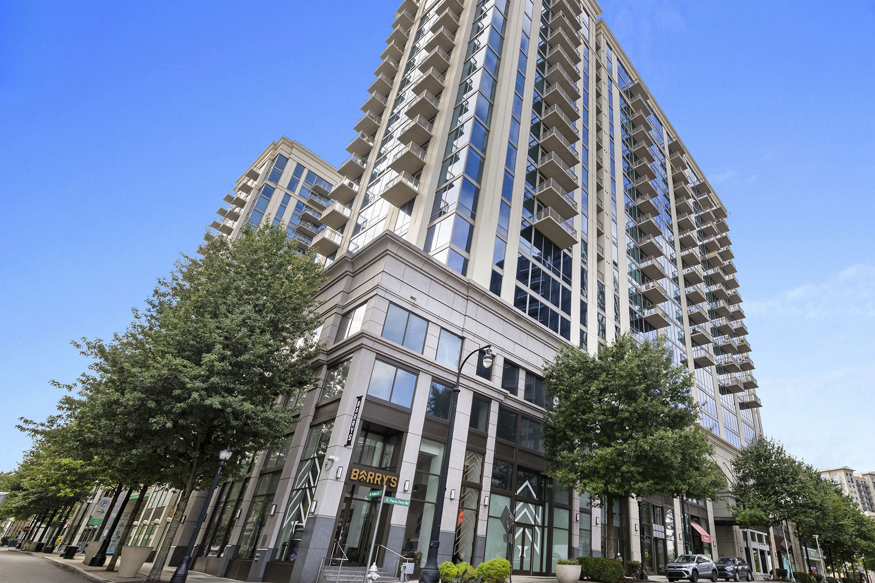 Lenox apartments for rent in Buckhead - The Residence Buckhead Atlanta exterior